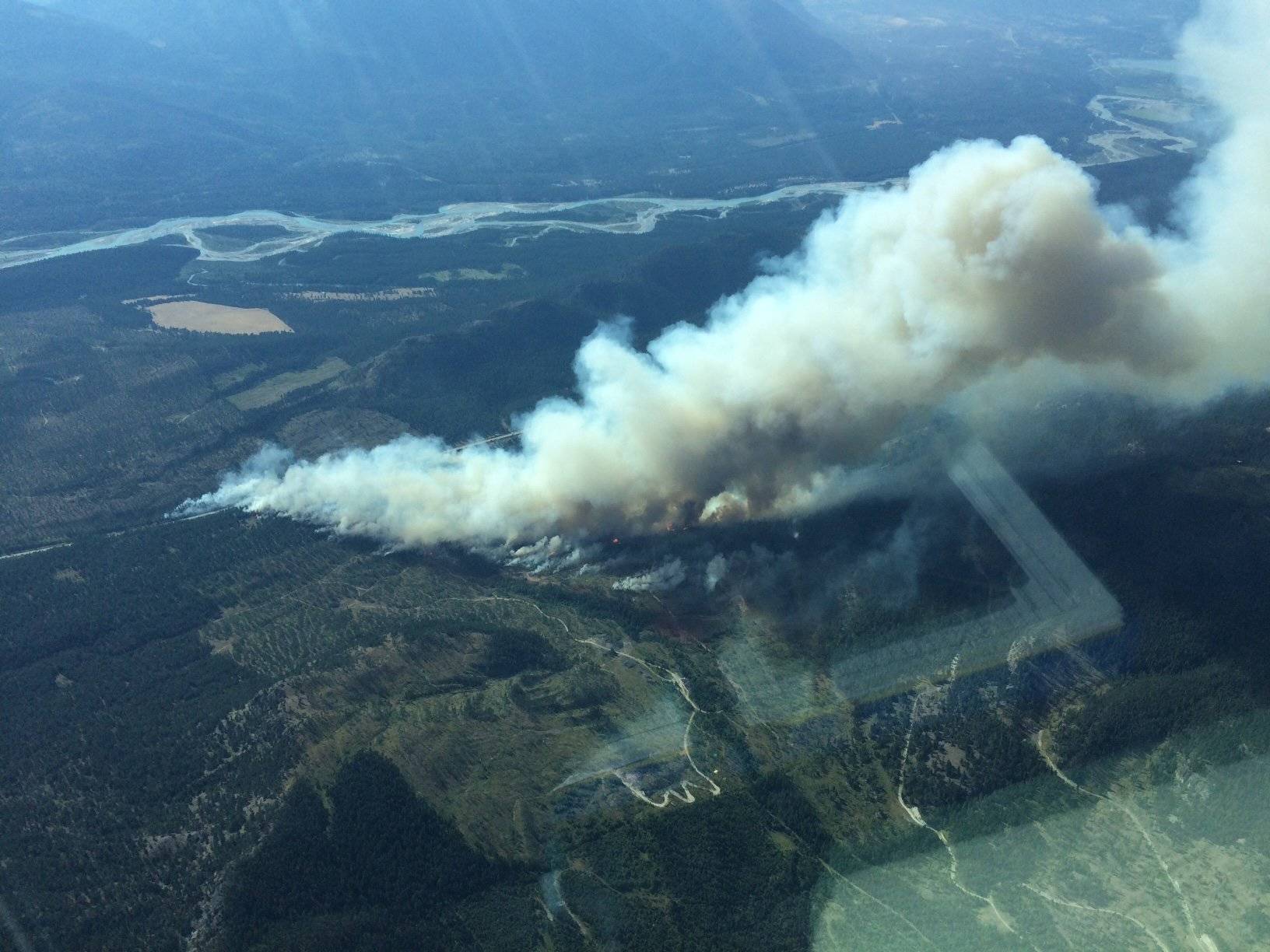 Island Pond wildfire, 13 km south of Canal Flats                                Wildfire Service Photo