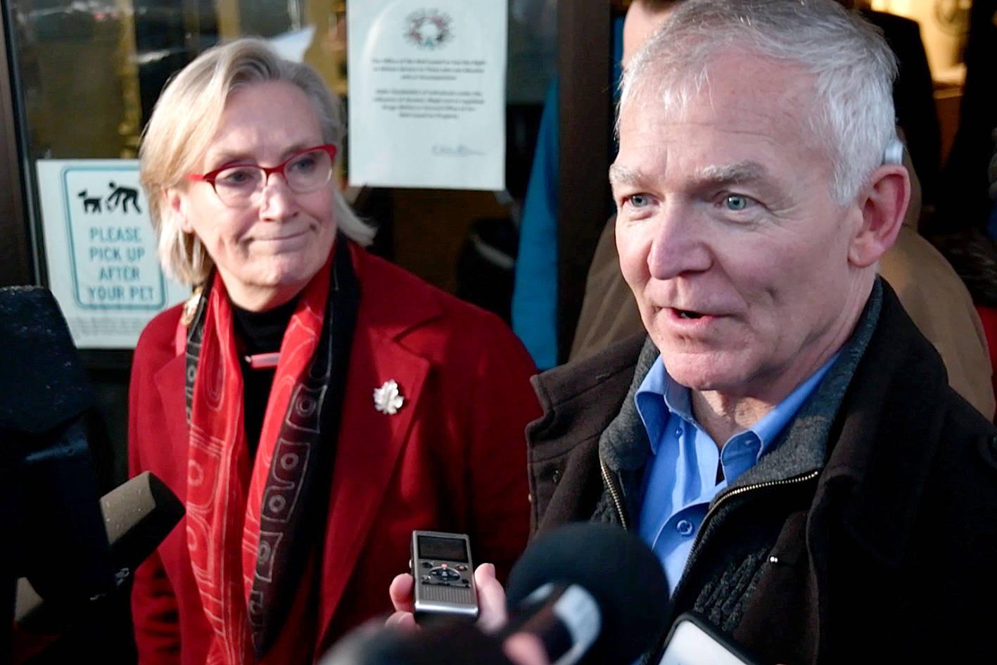 B.C. Indigenous Relations Minister Scott Fraser and Crown-Indigenous Relations Minister Carolyn Bennett speak briefly to the press following Thursday’s discussions with the Wet’suwet’en hereditary chiefs. (Quinn Bender photo)