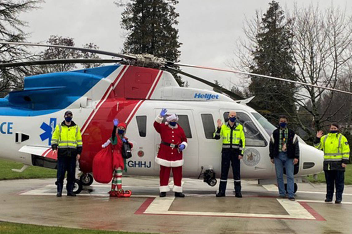 Santa flying with BC EHS to visit hospitals around B.C. on Dec. 22, 2020. (BC EHS/Twitter)