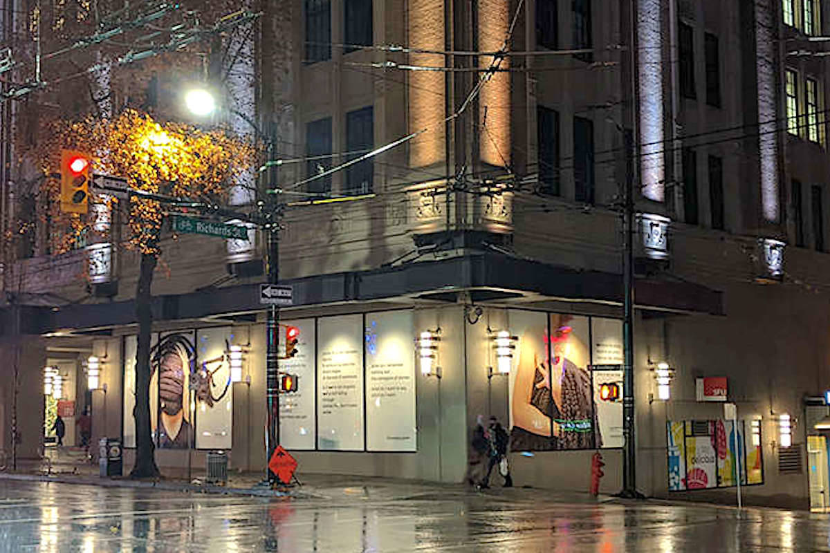 Atwork “un/settled” by poet Okot Bitek and photographer, SFU lecturer Chantal Gibson can be seen at West Hastings and Richards streets in downtown Vancouver. (SFU)