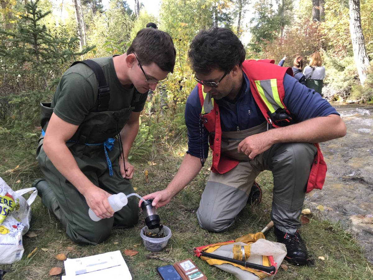 Participants put new water monitoring skills to use during a 2019 Living Lakes Canada-led training course in the East Kootenay region of the Canadian Columbia Basin. LLC Photo