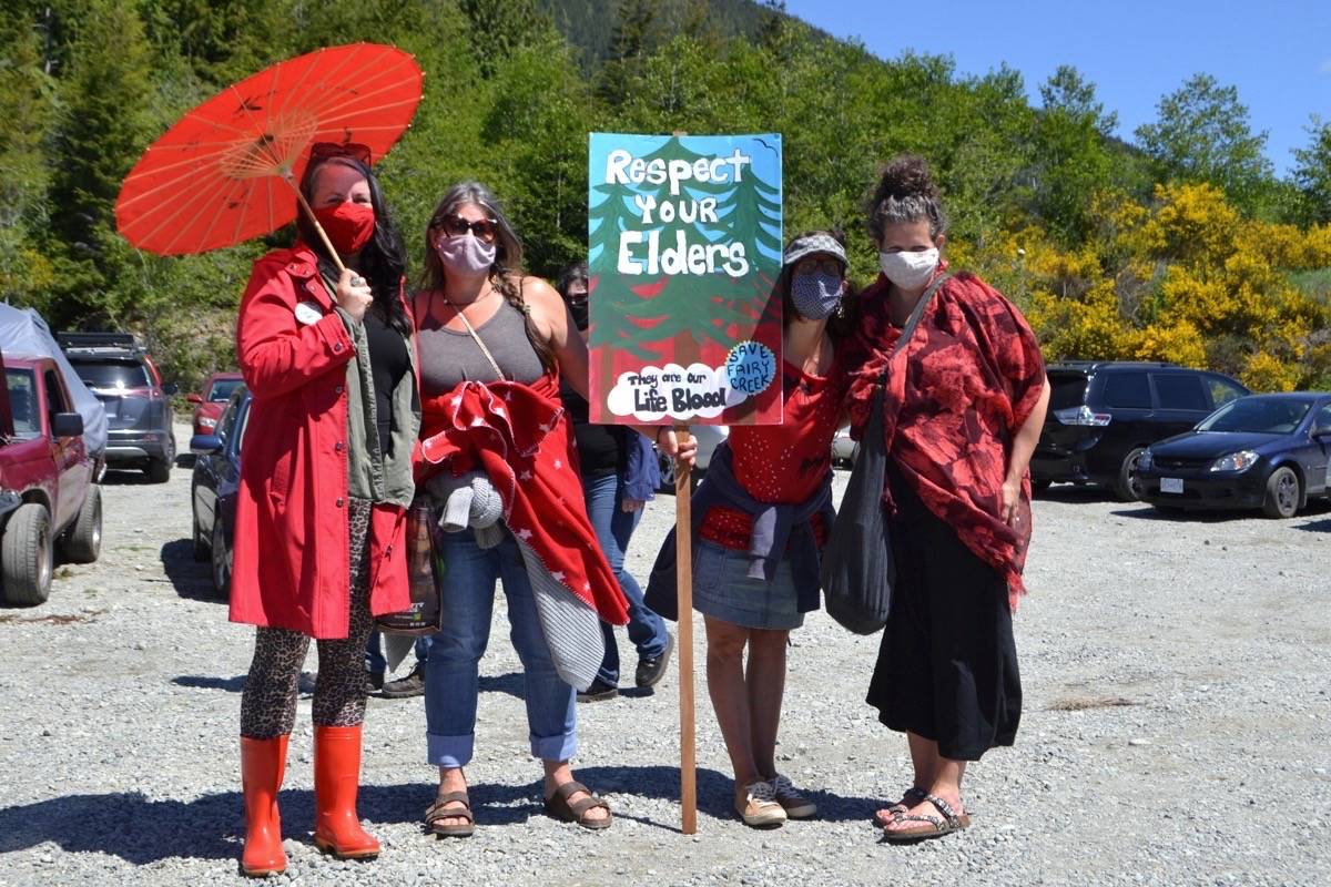 Save Fairy Creek supporters sport red to the May 29 Elders circle gathering to show solidarity with Indigenous People. (Nora O’Malley photo)