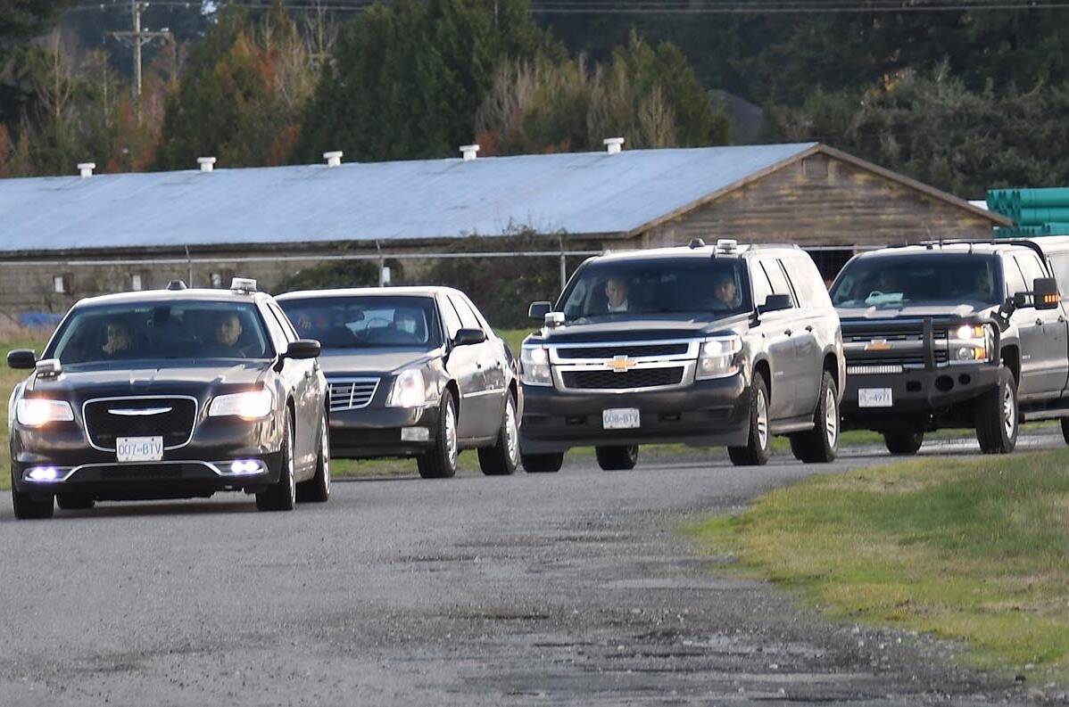 The motorcade transporting Prime Minister Justin Trudeau leaves Cascade Aerospace, where his plane landed, en route to Abbotsford City Hall. (John Morrow/Abbotsford News)