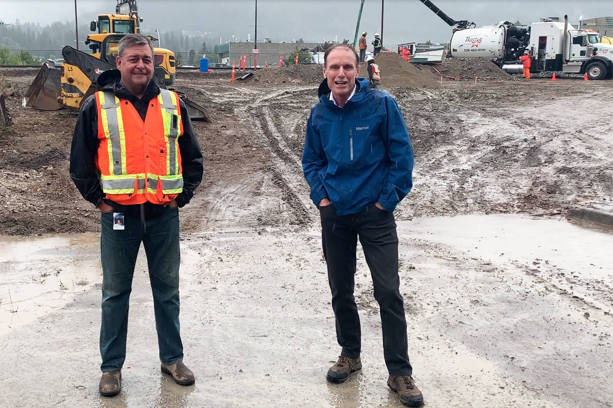 Salmon Arm engineering and public works director Rob Niewenhuizen and Mayor Alan Harrison discuss the work currently underway on the Ross Street underpass project. (File photo)