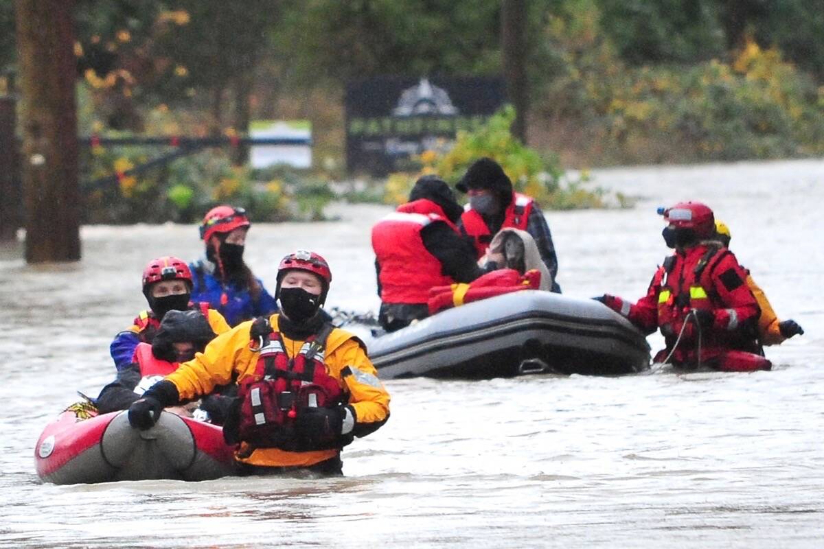 Arrowsmith Search and Rescue helped evacuate residents impacted by the flooding on Martindale Road on Monday, Nov. 15. (Michael Briones photo)