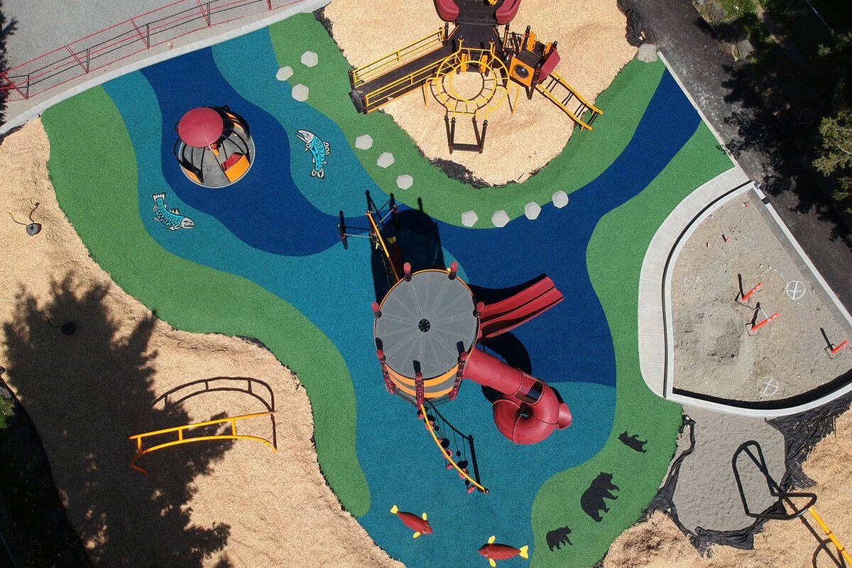 A playground furnished with recycled rubber. (Photo/ Tire Stewardship BC).