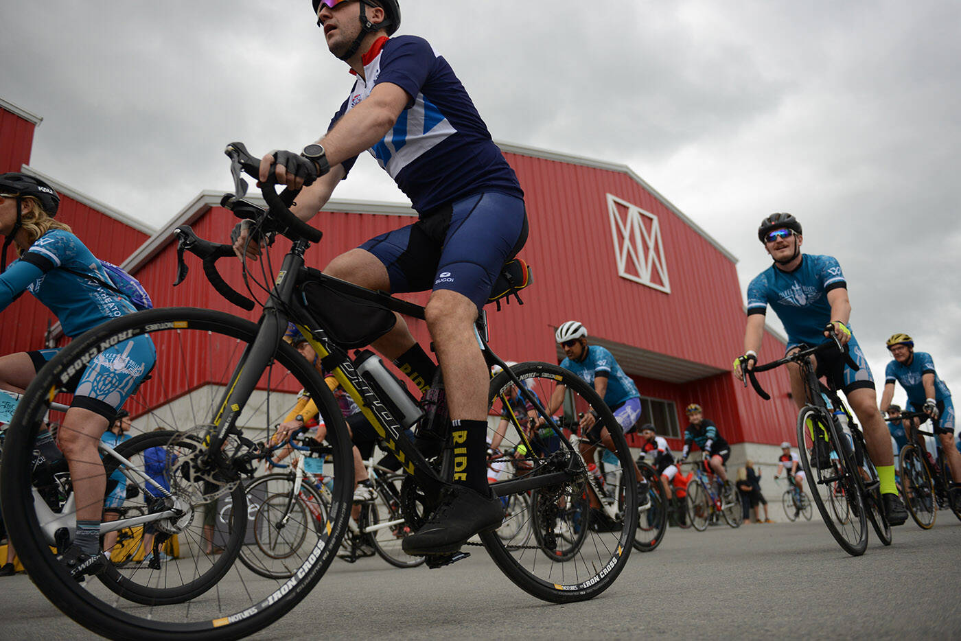 More than 1,100 cyclists leave Chilliwack Heritage Park for the annual Tour de Cure fundraiser for BC Cancer Foundation on Saturday, Aug. 27, 2022. (Jenna Hauck/ Chilliwack Progress)