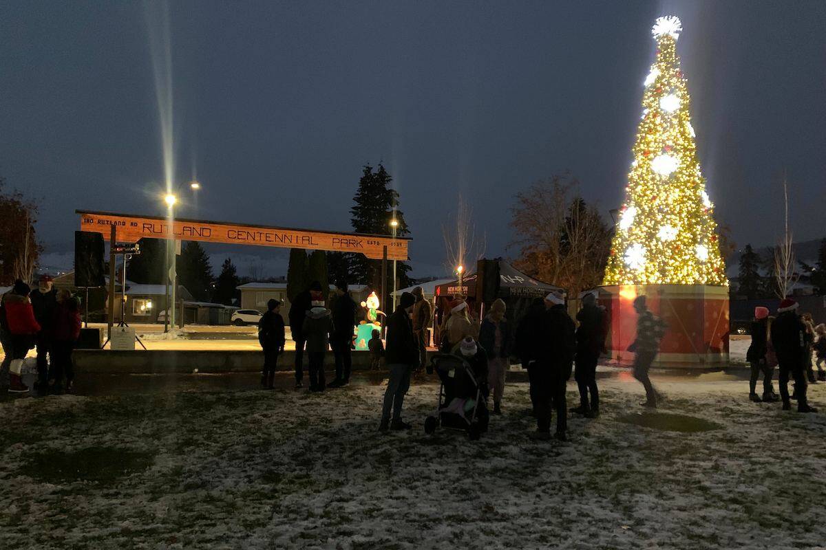 The Christmas tree at Rutland Centennial Park was lit up at a community event on Nov. 27, 2022 (Brittany Webster/Capital News)