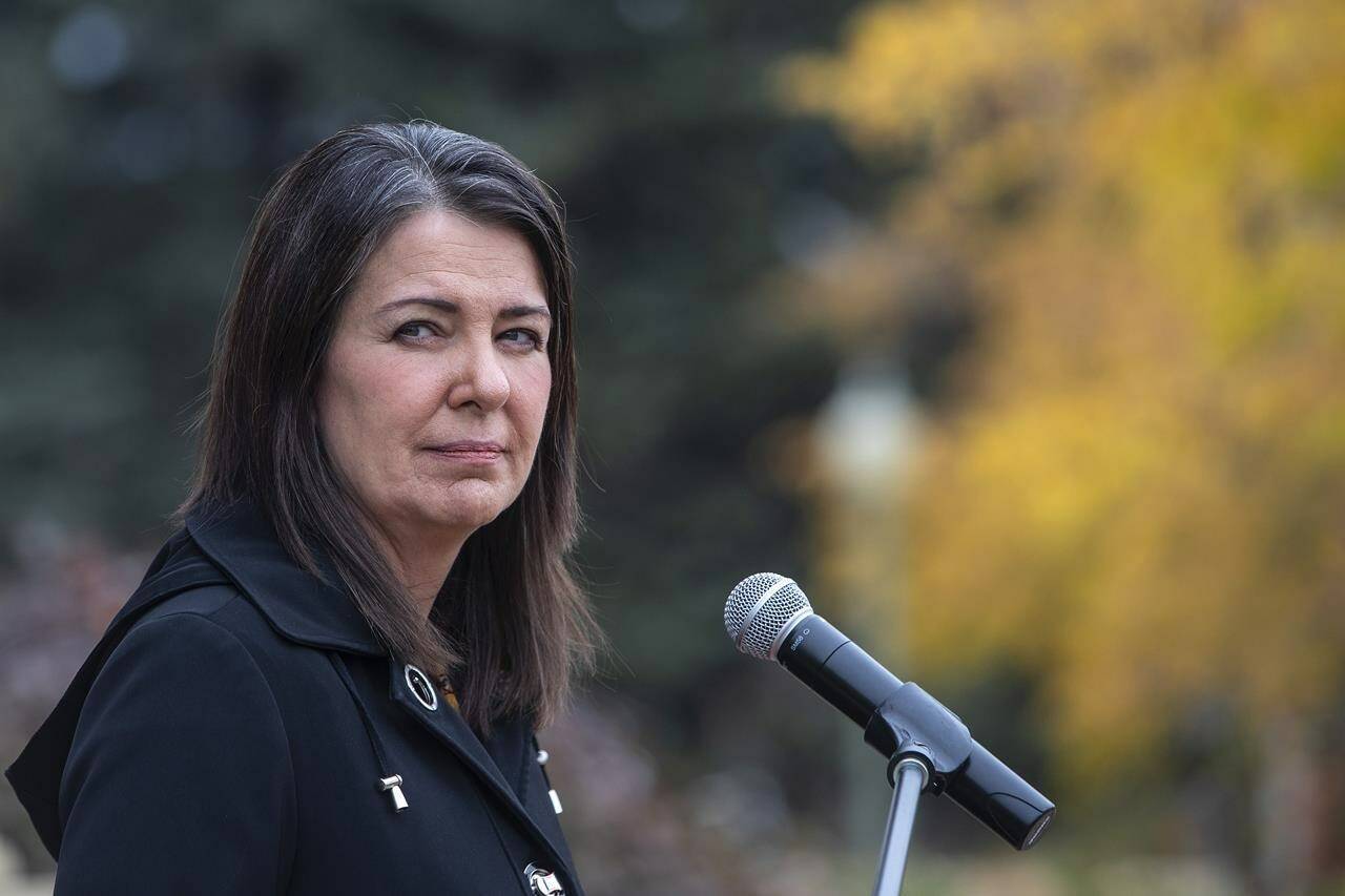 Alberta Premier Danielle Smith speaks at a press conference, in Edmonton, on Monday, Oct. 24, 2022. THE CANADIAN PRESS/Jason Franson
