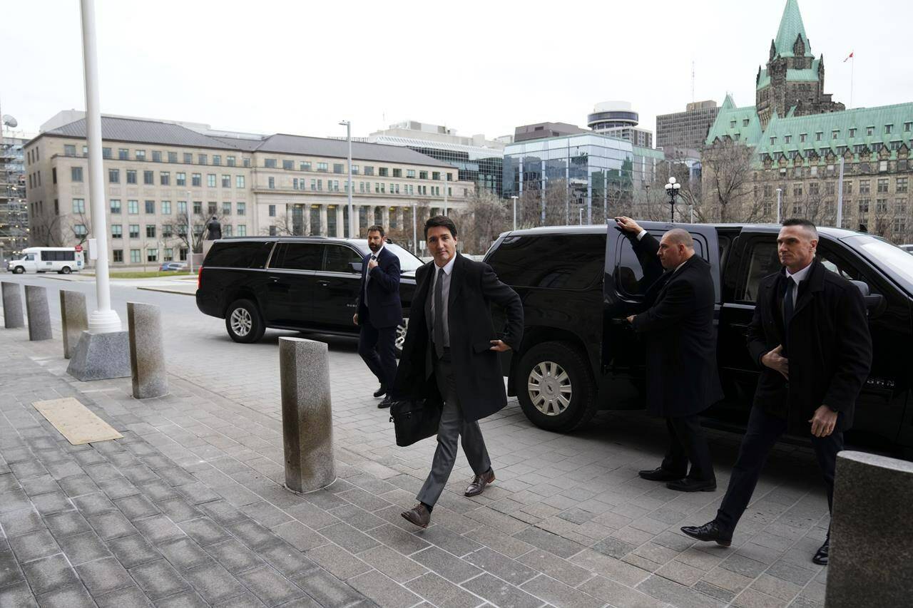 Prime Minister Justin Trudeau arrives to a cabinet meeting on Parliament Hill in Ottawa, on Tuesday, Nov. 29, 2022. Trudeau says nothing is off the table when it comes to Alberta Premier Danielle Smith’s new sovereignty act. THE CANADIAN PRESS/Sean Kilpatrick
Prime Minister Justin Trudeau arrives to a cabinet meeting on Parliament Hill in Ottawa, on Tuesday, Nov. 29, 2022. Trudeau says nothing is off the table when it comes to Alberta Premier Danielle Smith’s new sovereignty act. THE CANADIAN PRESS/Sean Kilpatrick