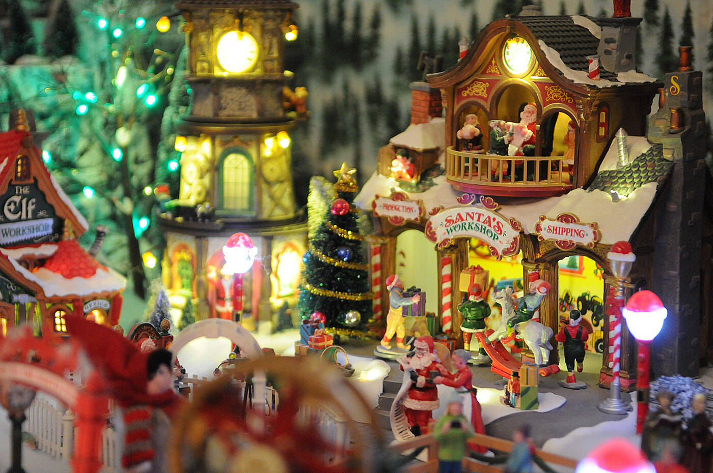 A detail of Terry Campbell’s Christmas miniatures display. (Jenna Hauck/ Chilliwack Progress)