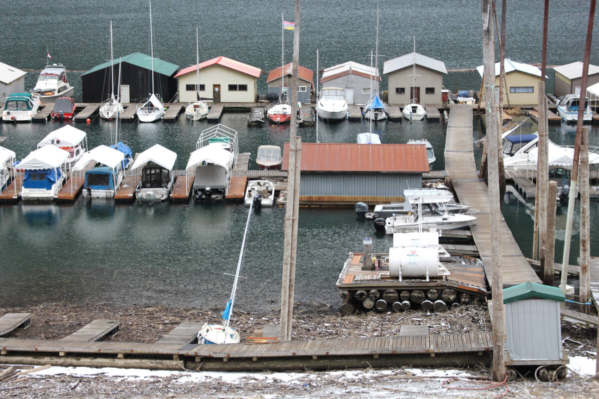 The low water levels in the Arrow Lakes are very noticible at Scotties Marina north of Castlegar. Photos: Betsy Kline