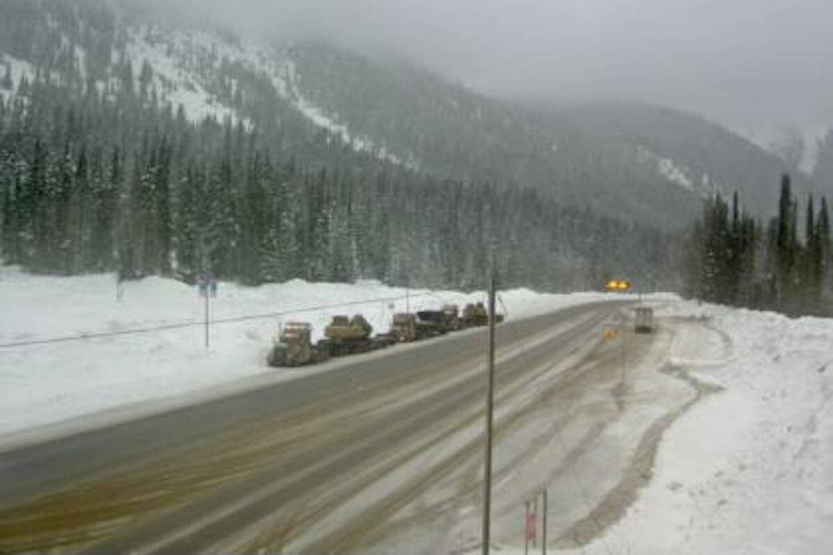Highway 1, near Parks Headquarters at Glacier National Park, 72 km east of Revelstoke, looking east. (DriveBC)