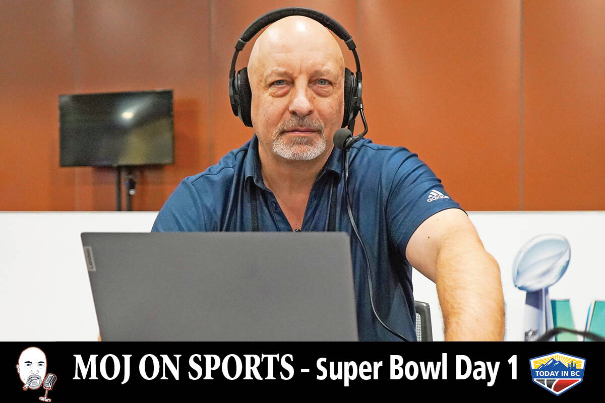 Bob Marjanovich podcasts from Phoenix, the site of Super Bowl 57. (Nik Kowalski photo)
