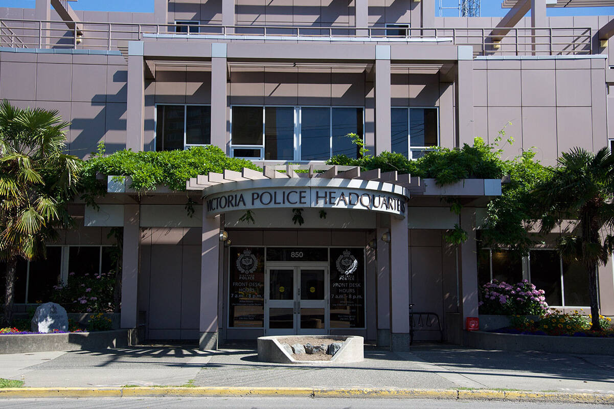 A Victoria police officer’s notebook that was lost in late 2022 contained 50 names and 60 addresses relating to police actions or investigations. The contents were used to conduct an alleged crime in Saanich. (Black Press Media file photo)