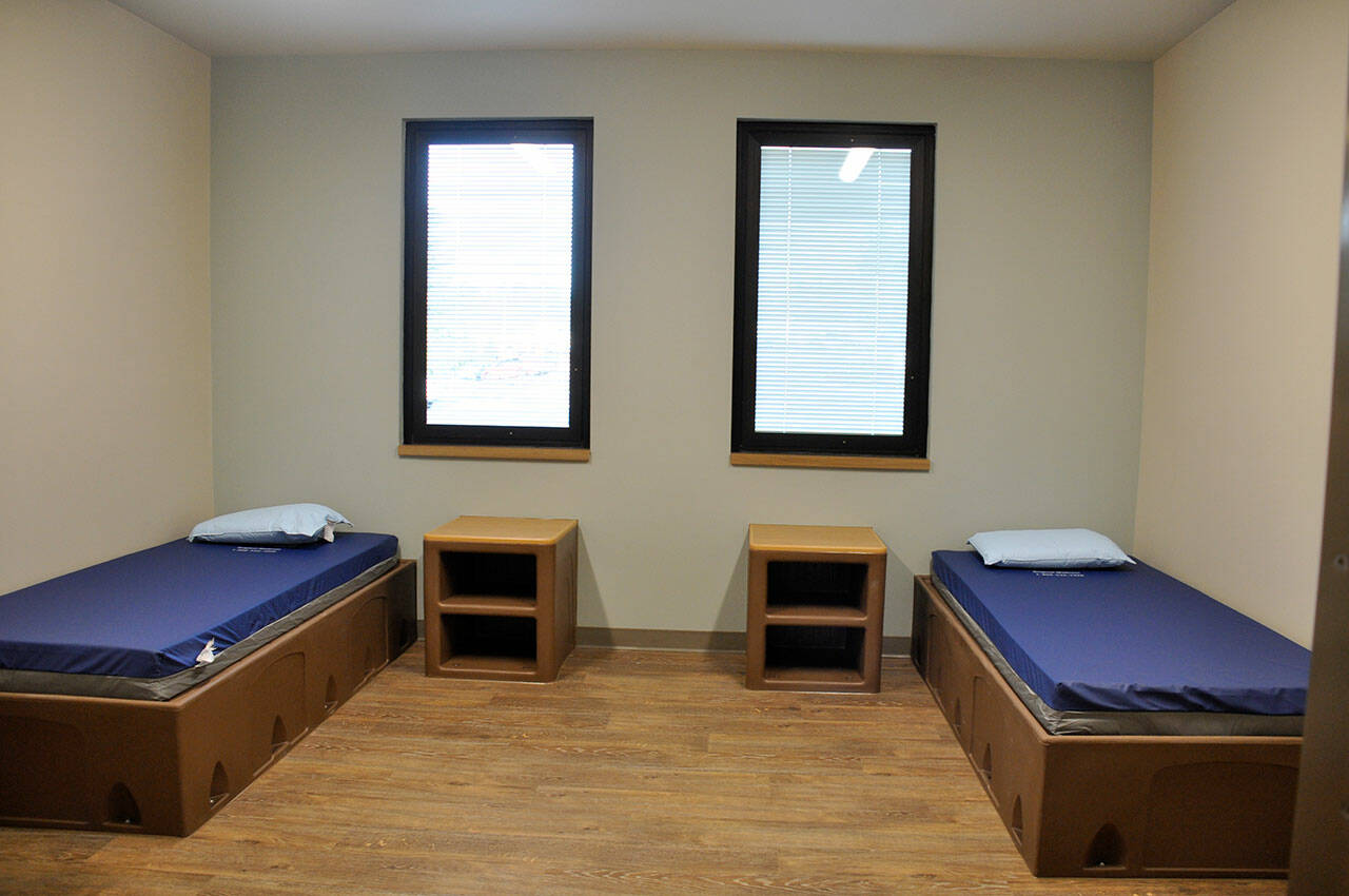A new 16-bed mental health evaluation and treatment facility has three double- and 10 single-bed rooms. Heidi Sanders, the Mirror