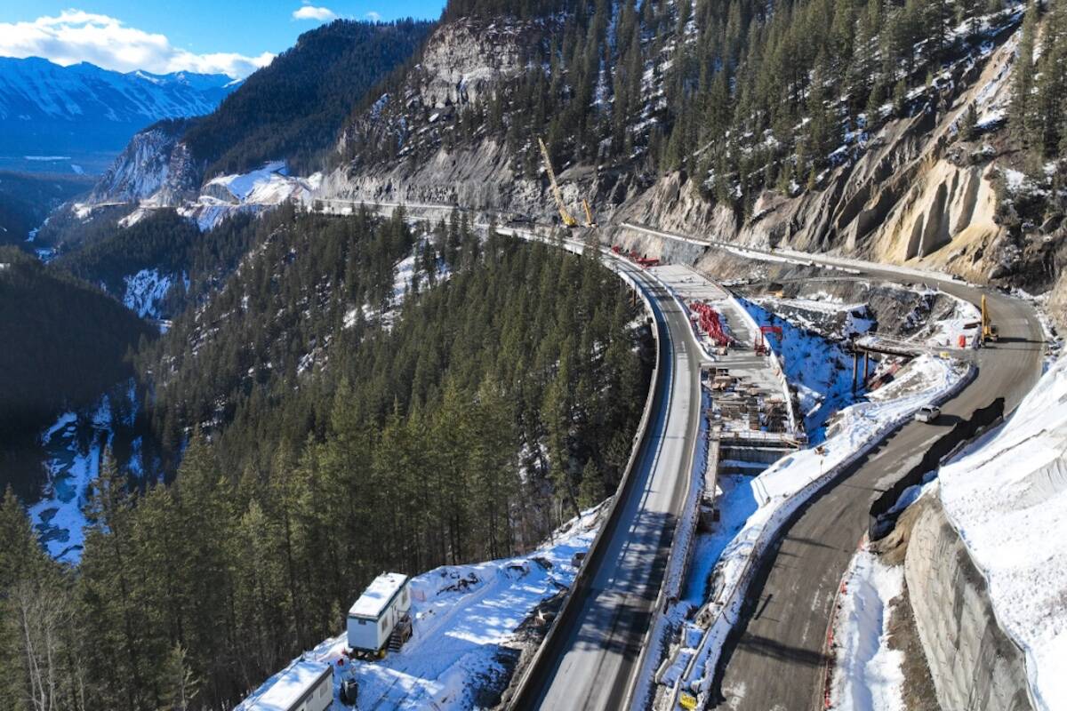 Blackwall Bridge looking West, Feb. 2023. (www.kickinghorsecanyon.ca)